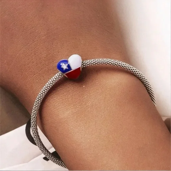 Sterling Silver Heart Shaped Chilean Flag Pendant and Bracelet Set - Picture 3 of 3